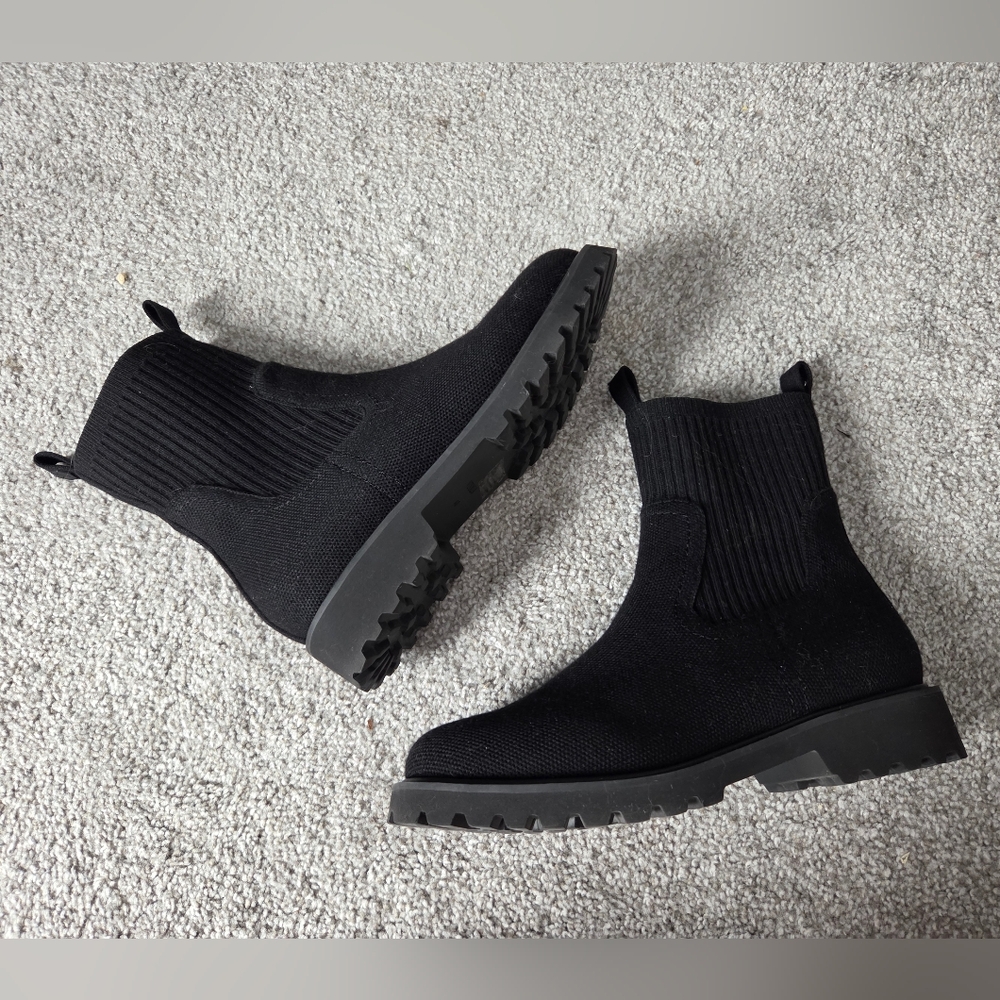 Vivaia Flora Wool Ankle Boots